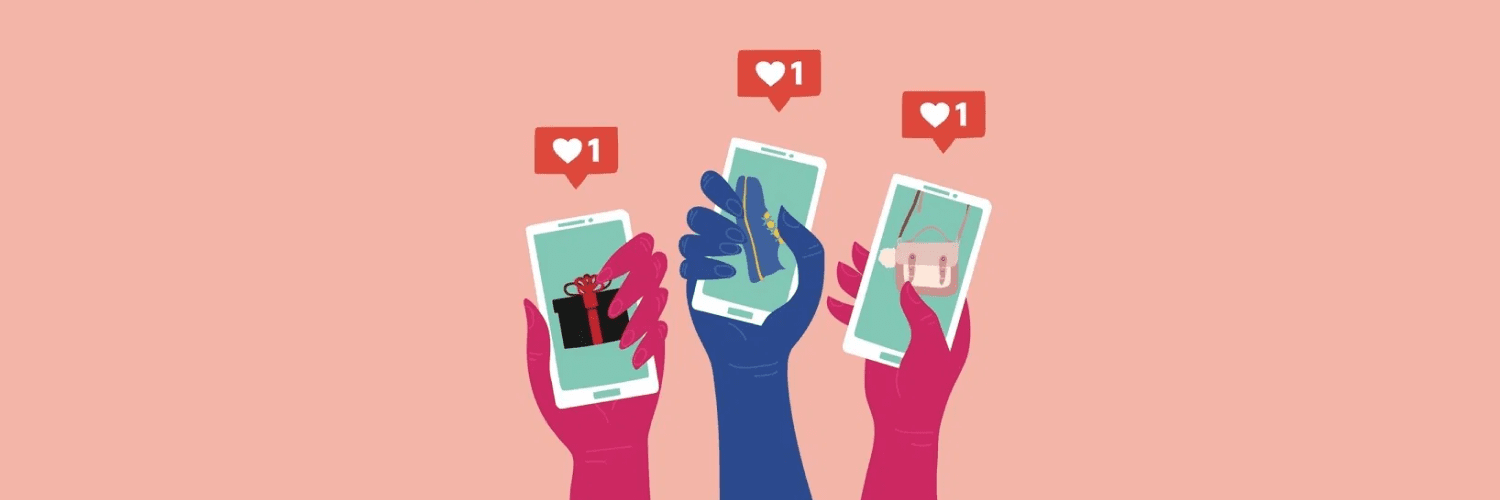 mãos segurando um celular no instagram reagindo com "curtir" em anúncios